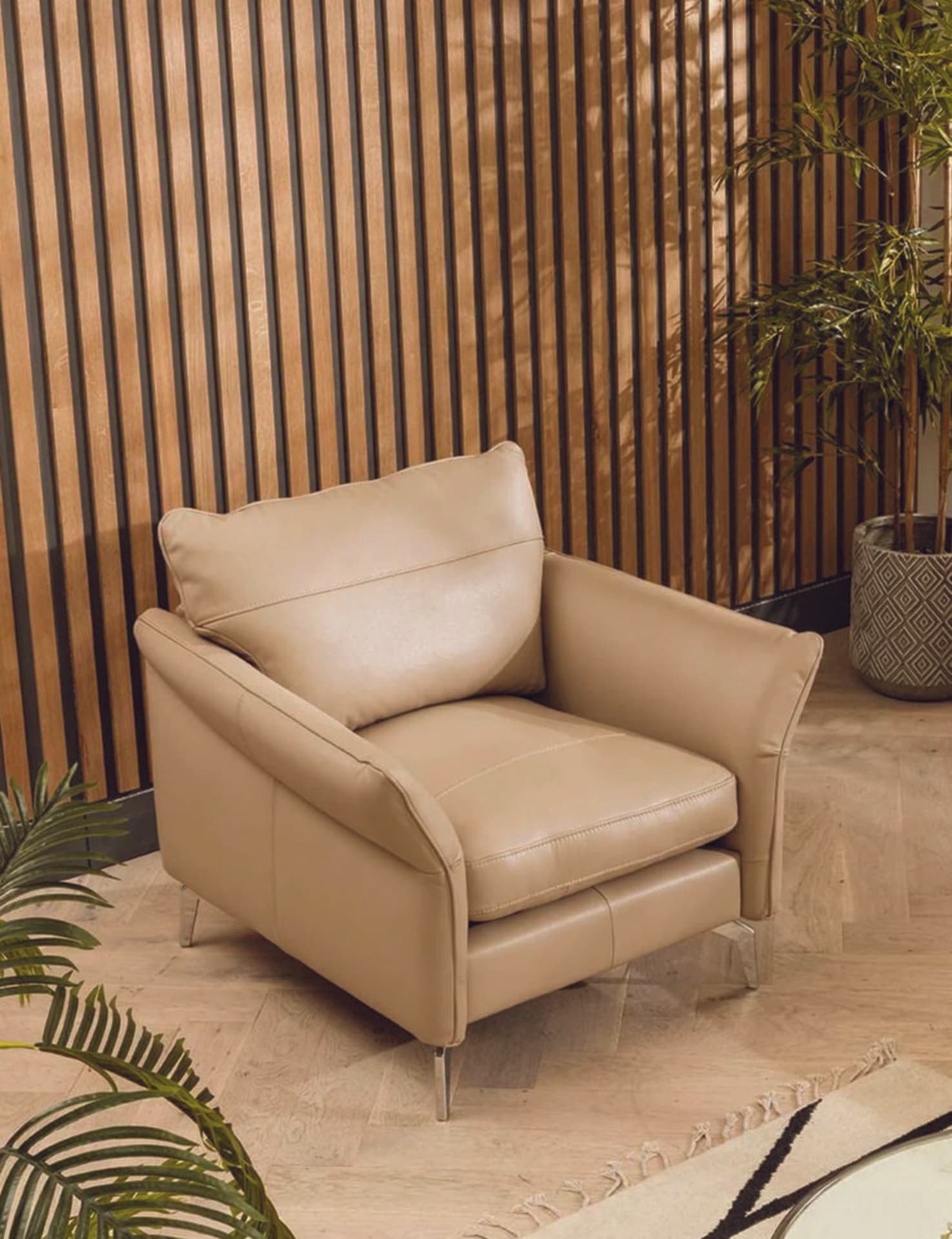 Sarang tan leatherette chair